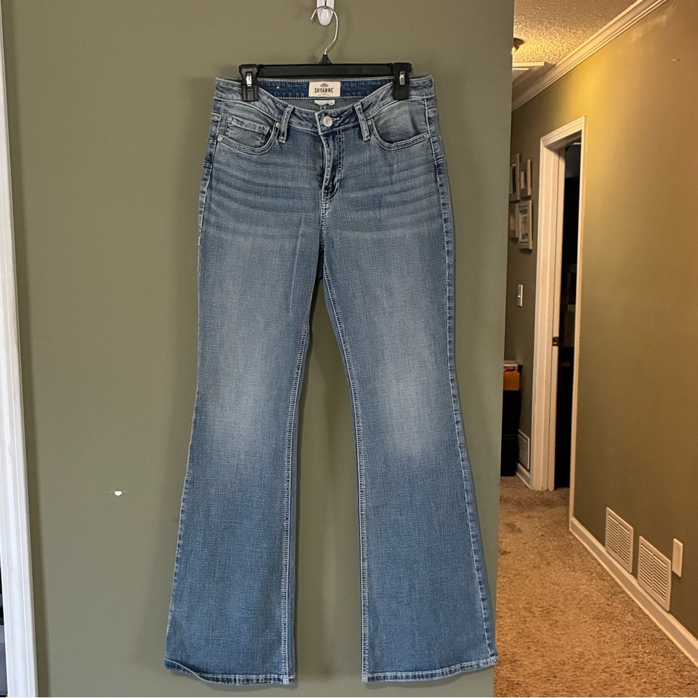 Shyanne Light Blue Flare Jeans 31 x 34